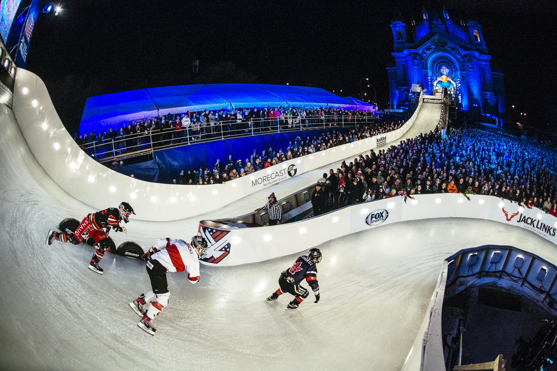 Айс кросс. Айс кросс даунхилл. Red bull crashed Ice. Ice Cross Москва. Айс кросс Ростов на Дону.